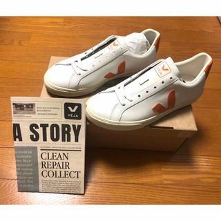 ヴェジャ(VEJA)の新品　未使用　ヴェジャ VEJA エスプラー　レザー　スニーカーEUR40 (スニーカー)