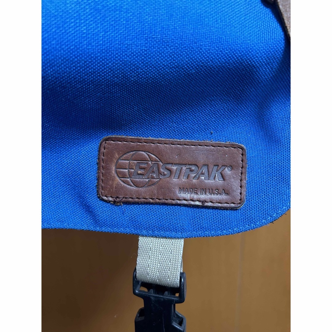 EASTPAK(イーストパック)のEASTPAK ショルダーバッグ メンズのバッグ(ショルダーバッグ)の商品写真