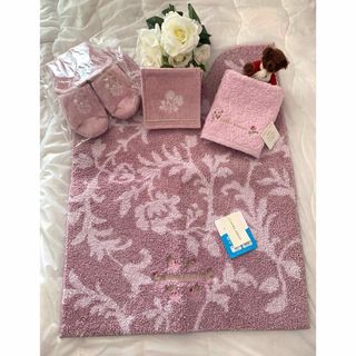 LAURA ASHLEY - ローラアシュレイ❤️【新品】薔薇刺繍アイボリー ...