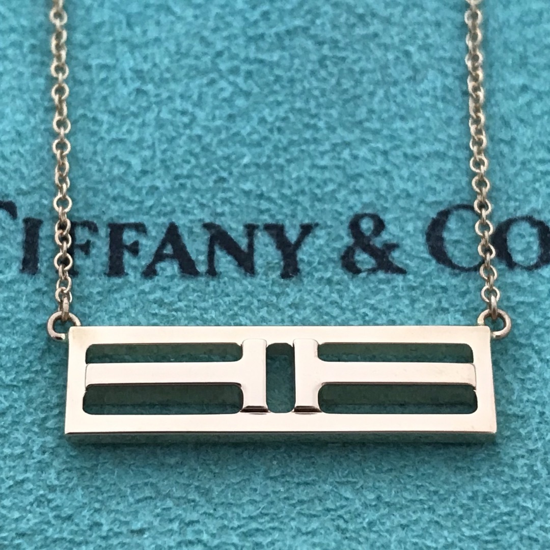 Tiffany & Co.(ティファニー)のTIFFANY K18PG T TWO オープンバーティカルバー希少美品 レディースのアクセサリー(ネックレス)の商品写真