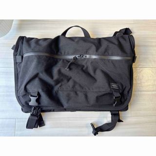 ポーター(PORTER)の週末値下げ！開封のみほぼ新品！PORTER KLUNKERZ ショルダーバッグL(ショルダーバッグ)