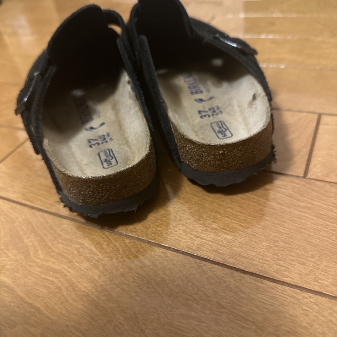 BIRKENSTOCK(ビルケンシュトック)のBirkenstock Boston ブラック レディースの靴/シューズ(スリッポン/モカシン)の商品写真