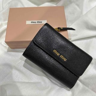 ミュウミュウ(miumiu)の【お値下げしました】MIU MIU 財布 ブラック(財布)