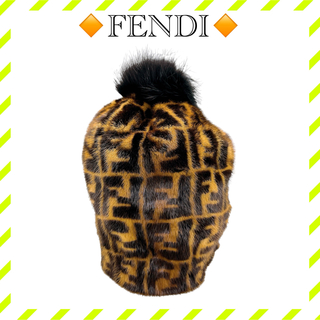 フェンディ(FENDI)の美品 フェンディ FNX085 ミンク ビーニーキャップ ズッカ キャップ(ニット帽/ビーニー)