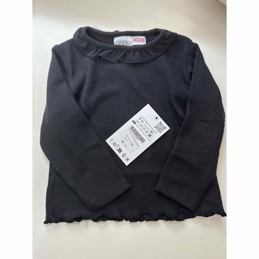 ZARA KIDS(ザラキッズ)のzaraベビー　フリルトップス キッズ/ベビー/マタニティのベビー服(~85cm)(シャツ/カットソー)の商品写真