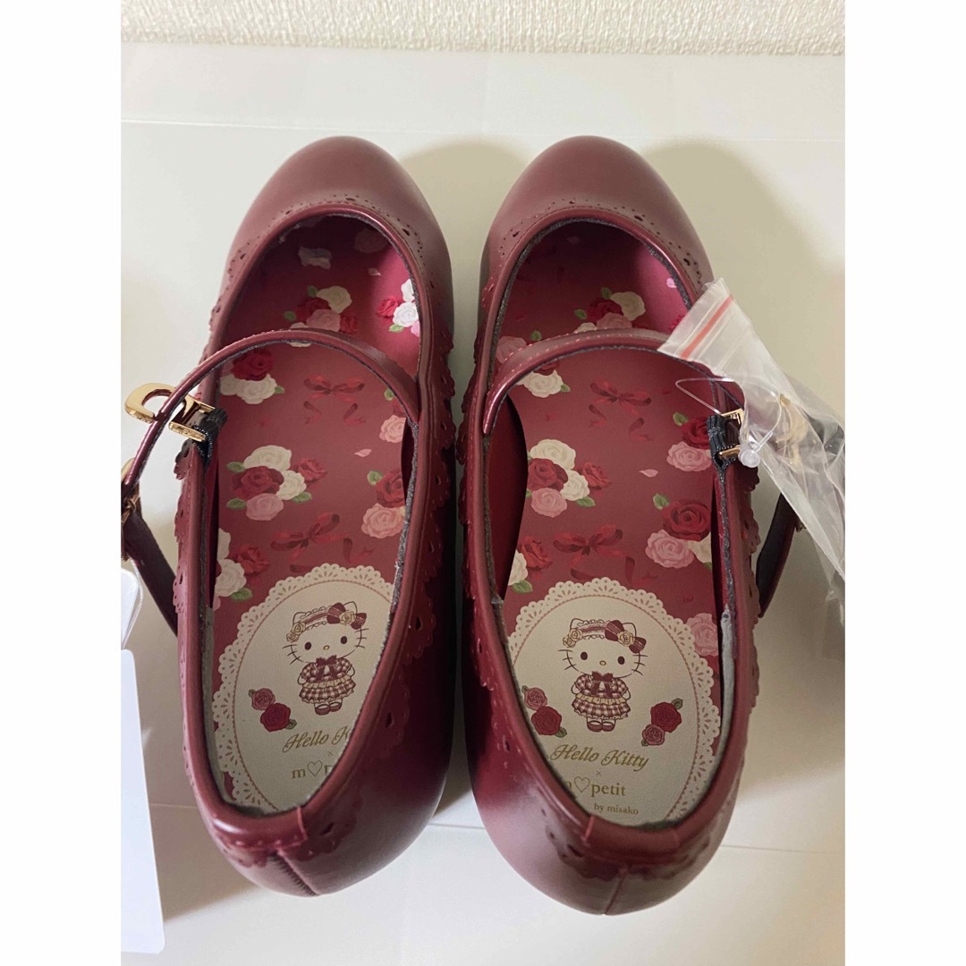 青木美沙子 サンリオコラボ  キティ パンプス ストラップシューズ Lサイズ レディースの靴/シューズ(ハイヒール/パンプス)の商品写真