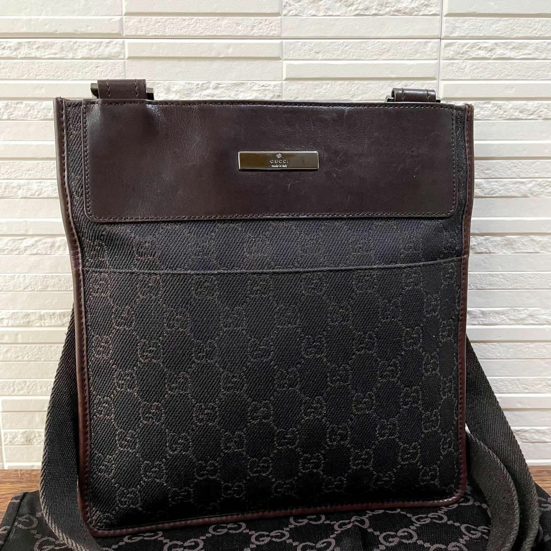 Gucci - グッチ GG キャンバス×レザー ショルダー バッグ ポシェット