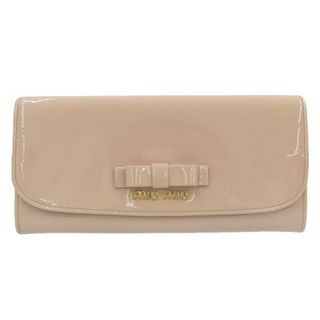 ミュウミュウ(miumiu)の【中古】miu miu ミュウミュウ パテント リボン 二つ折り 長財布 - ベージュ gy(その他)