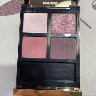 トムフォード(TOM FORD)のトムフォード　アイカラークォード　イノセントローズ(アイシャドウ)