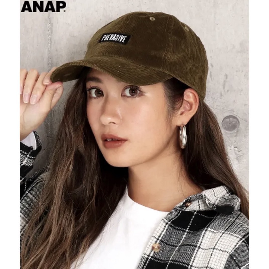 ANAP(アナップ)のANAP コーデュロイボックスロゴキャップ レディースの帽子(キャップ)の商品写真