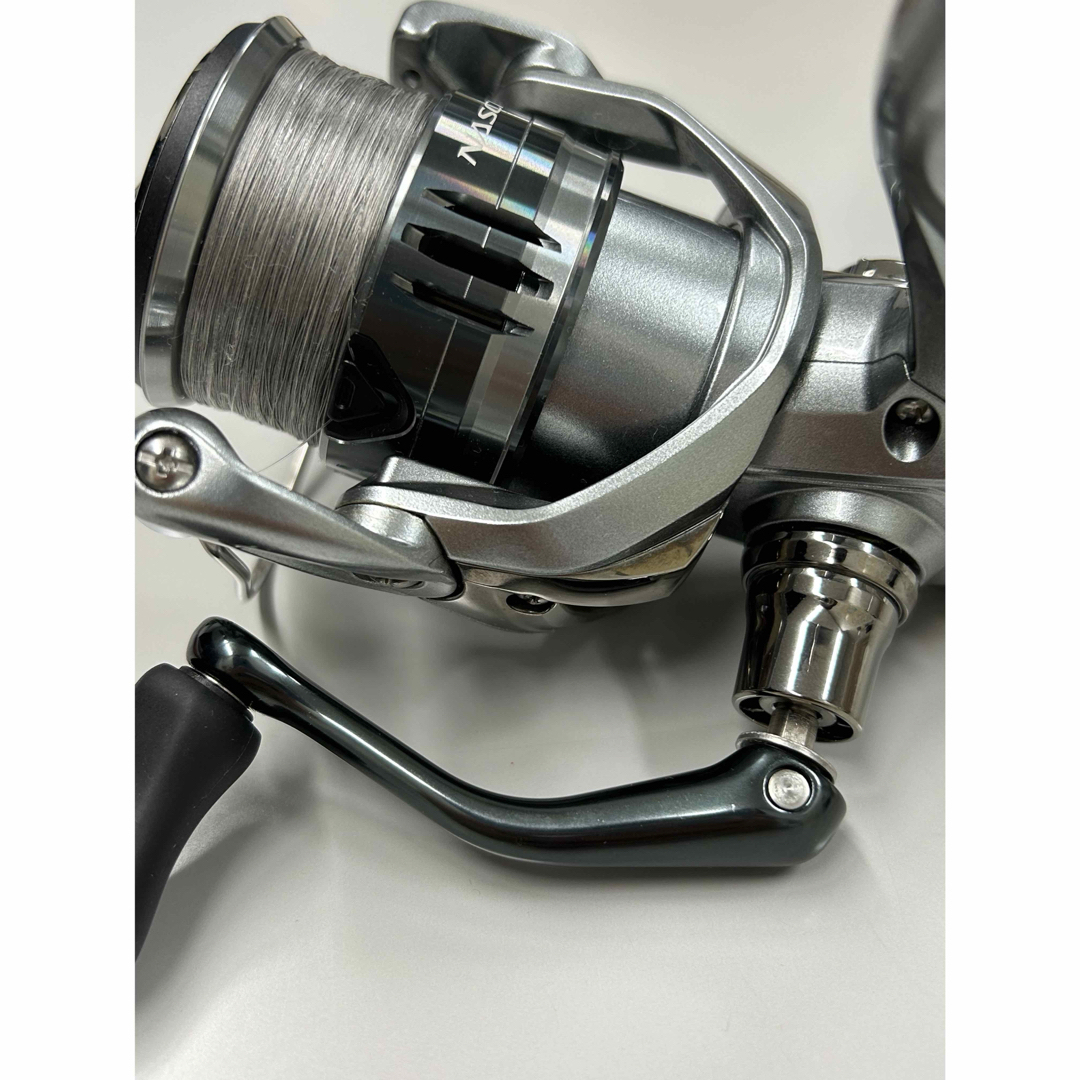 SHIMANO(シマノ)のシマノリール　SHMANO NASCI 2500-C スポーツ/アウトドアのフィッシング(リール)の商品写真