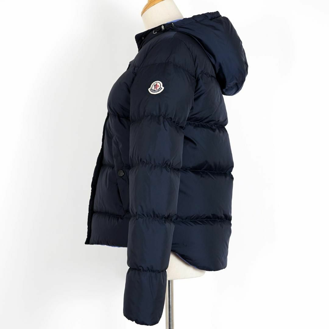 MONCLER(モンクレール)の美品 モンクレール LENA サイズ0 ネイビー DISTタグ付 正規品 レディースのジャケット/アウター(ダウンジャケット)の商品写真