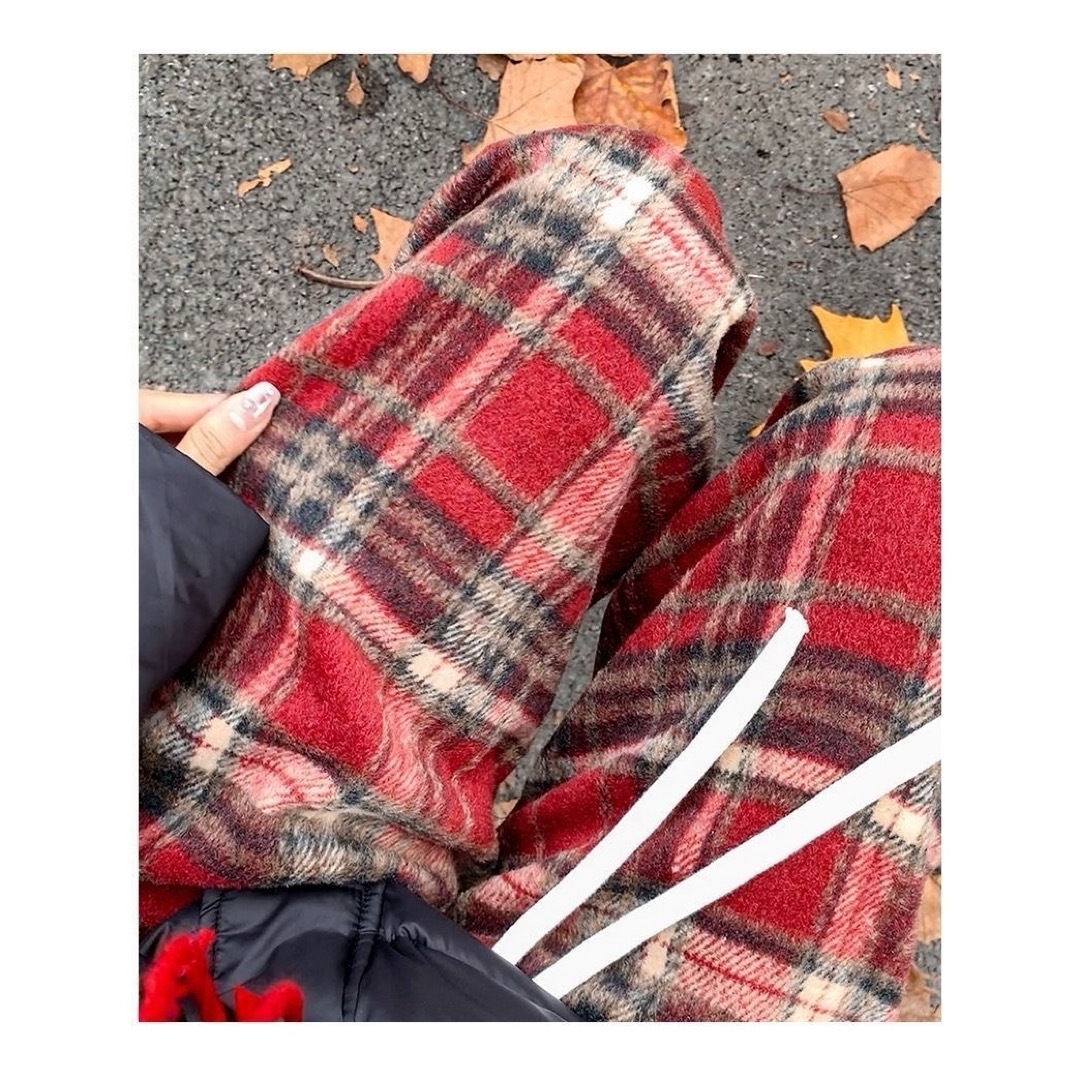 裹起毛ズボン レディース 秋冬 垂れ感 カジュアル ワイドパンツ レッドパンツ レディースのパンツ(カジュアルパンツ)の商品写真