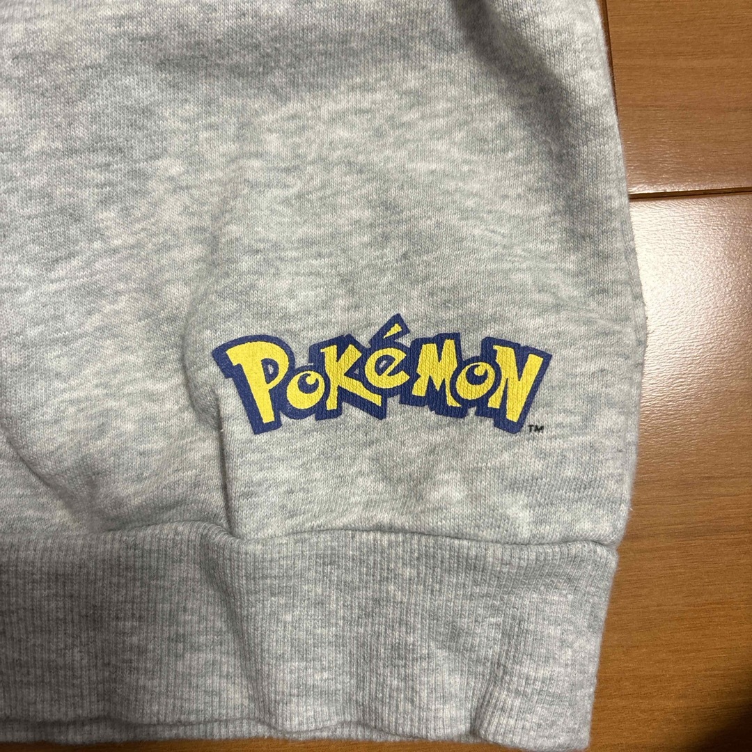 H&M(エイチアンドエム)のポケモン　パーカー　130㎝ キッズ/ベビー/マタニティのキッズ服男の子用(90cm~)(Tシャツ/カットソー)の商品写真