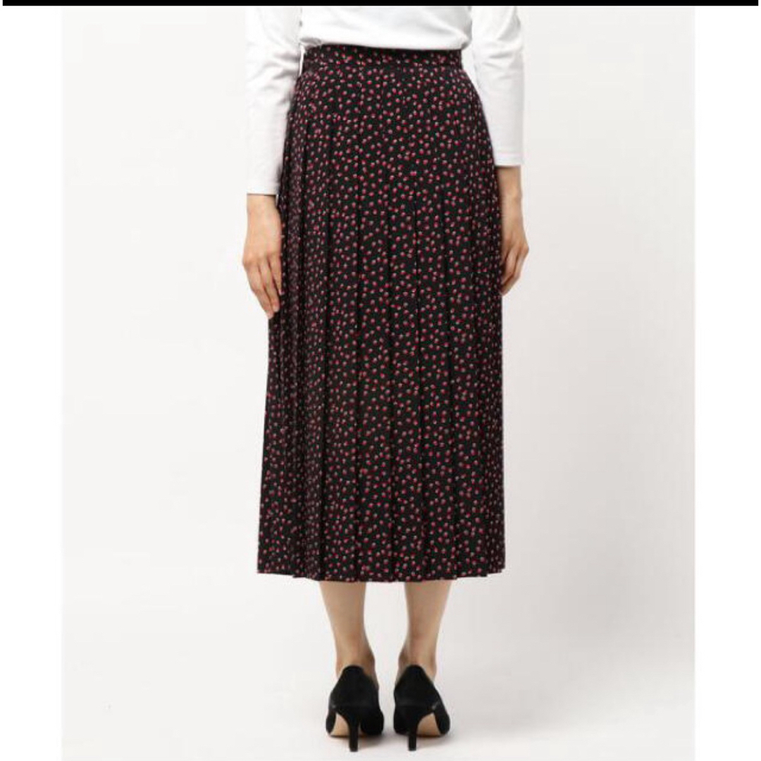 IENA(イエナ)のイエナ　ドットプリーツスカート レディースのスカート(ロングスカート)の商品写真