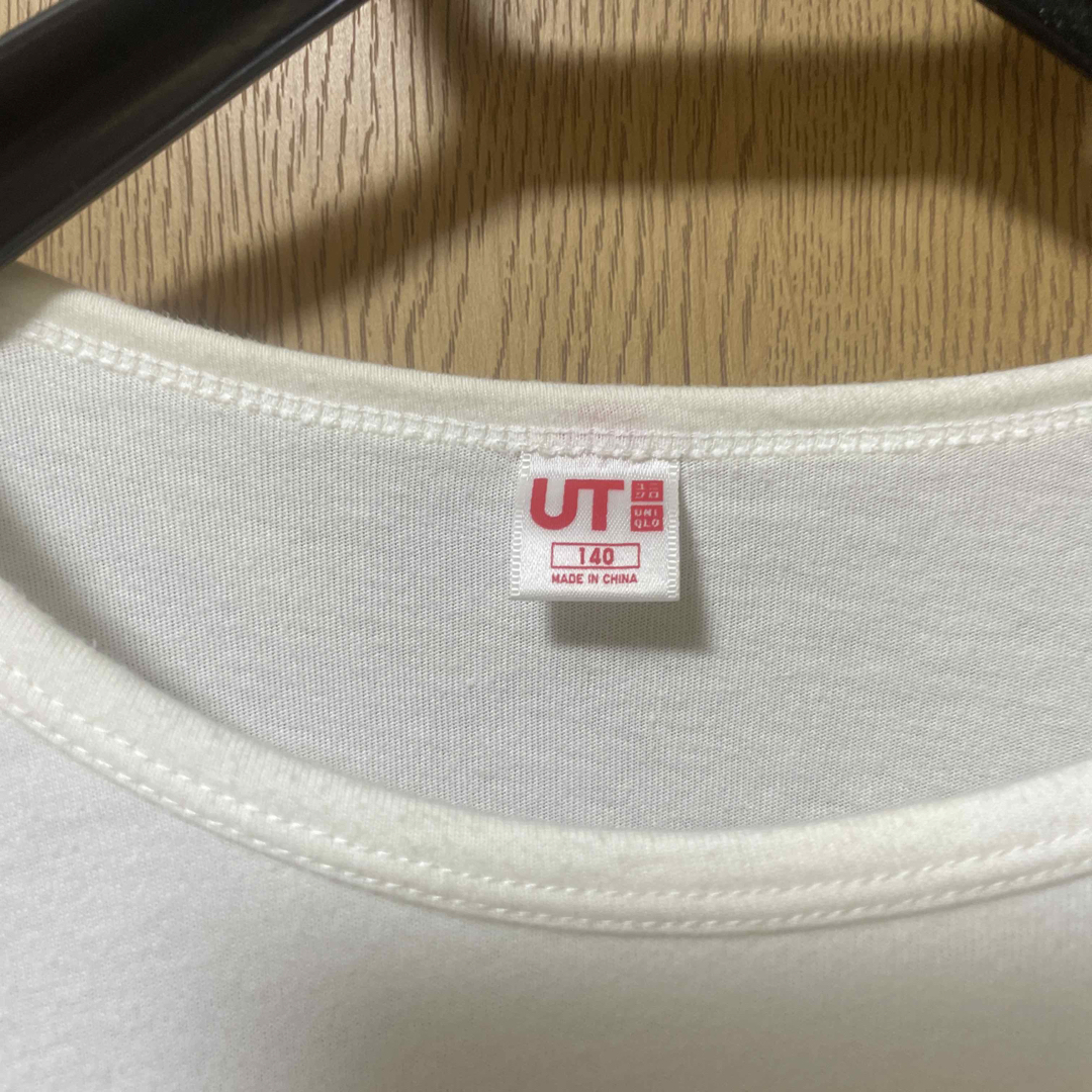 UNIQLO(ユニクロ)のユニクロキッズ　長袖Tシャツ キッズ/ベビー/マタニティのキッズ服男の子用(90cm~)(Tシャツ/カットソー)の商品写真