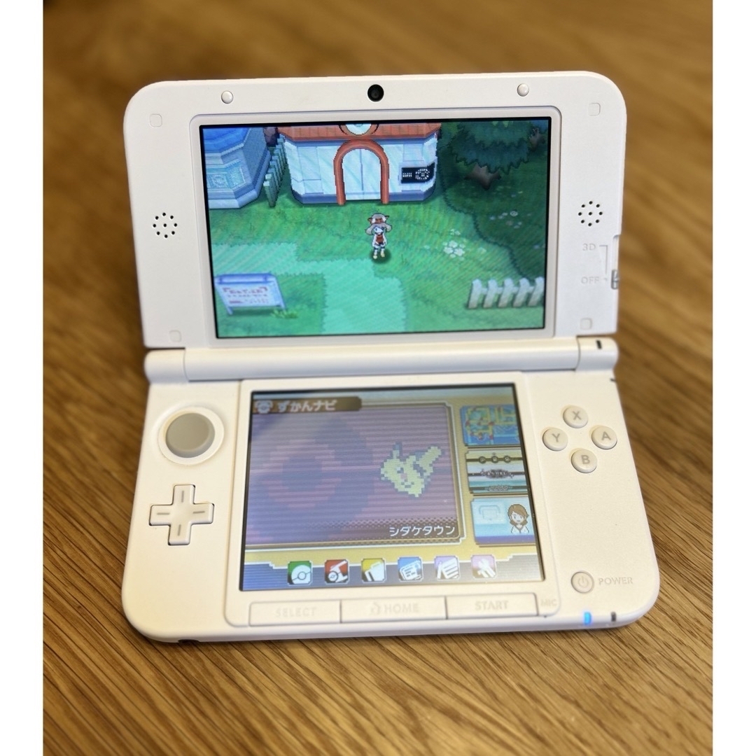 ニンテンドー3DS(ニンテンドー3DS)の3ds ll  本体＋充電器　美品 エンタメ/ホビーのゲームソフト/ゲーム機本体(携帯用ゲーム機本体)の商品写真