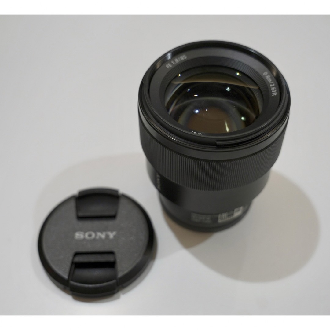 SONY(ソニー)のSONY  FE 85mm F1.8 Eマウント用レンズ スマホ/家電/カメラのカメラ(その他)の商品写真