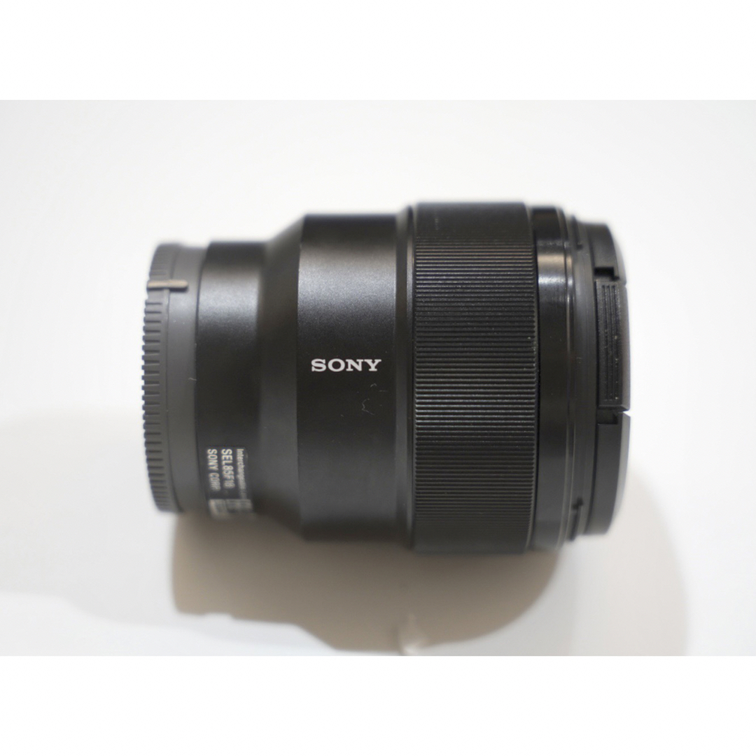 SONY(ソニー)のSONY  FE 85mm F1.8 Eマウント用レンズ スマホ/家電/カメラのカメラ(その他)の商品写真