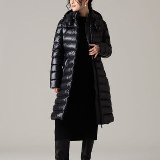 モンクレール(MONCLER)のMONCLER MOKA ブラック(ダウンコート)