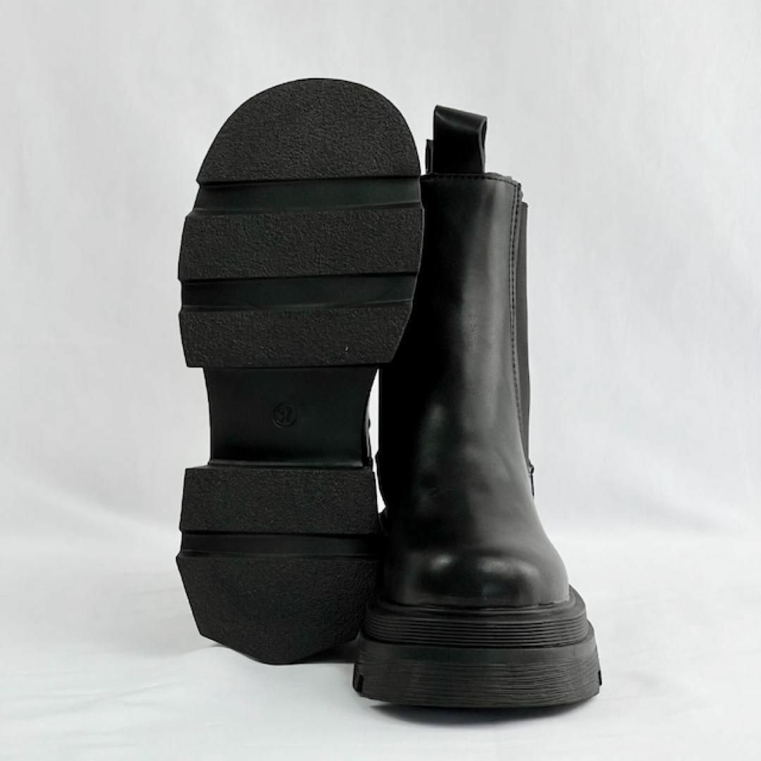 サイドゴアブーツ ショートブーツ 23.5cm 厚底 黒 太ヒール 美脚 レディースの靴/シューズ(ブーツ)の商品写真