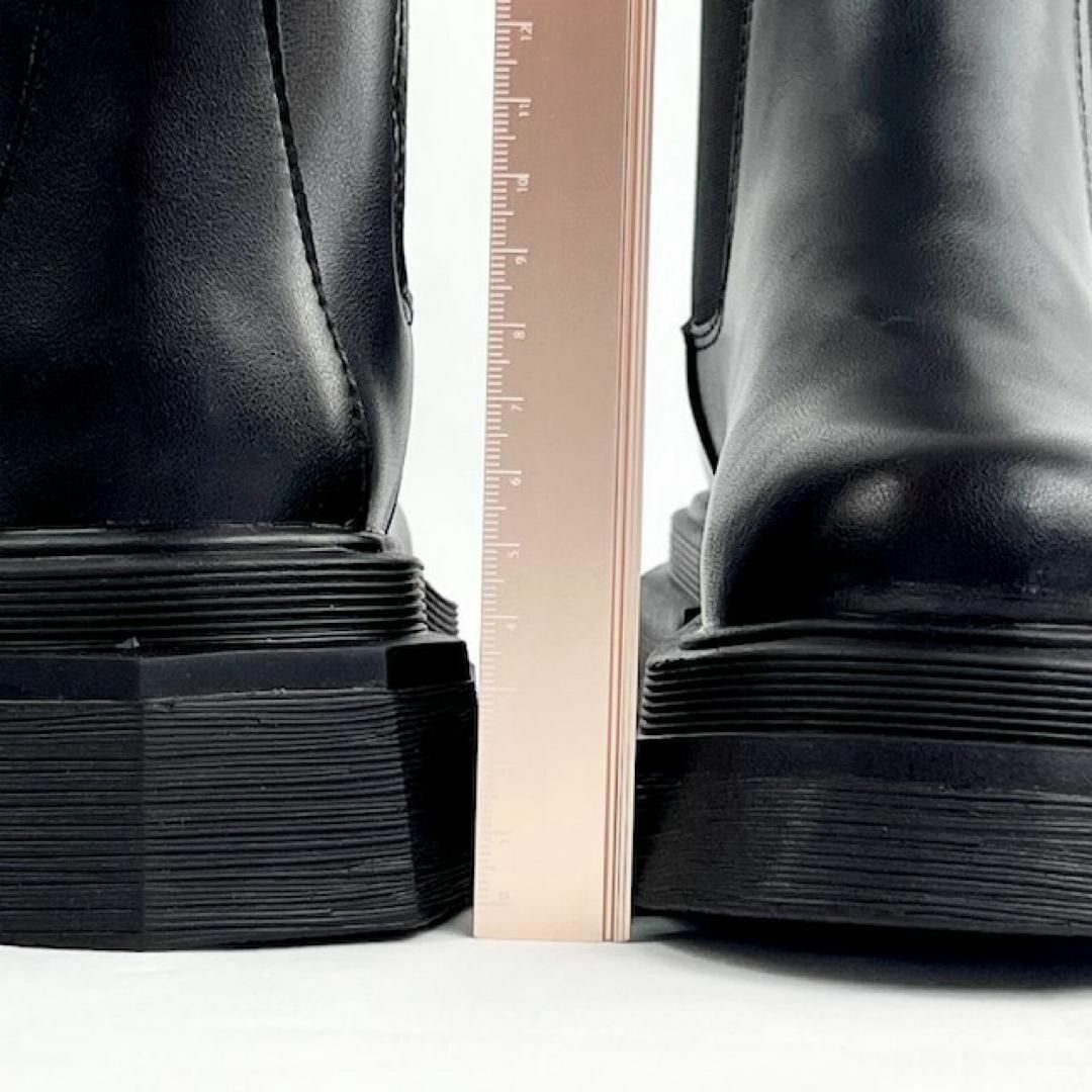 サイドゴアブーツ ショートブーツ 23.5cm 厚底 黒 太ヒール 美脚 レディースの靴/シューズ(ブーツ)の商品写真