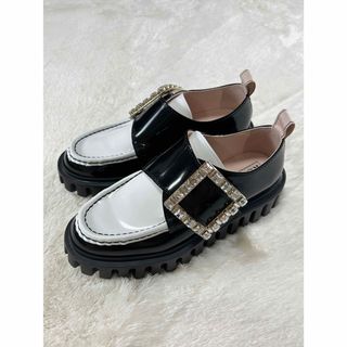 ロジェヴィヴィエ(ROGER VIVIER)のRoger Vivier ロジェヴィヴィエ ローファー 美品(ローファー/革靴)