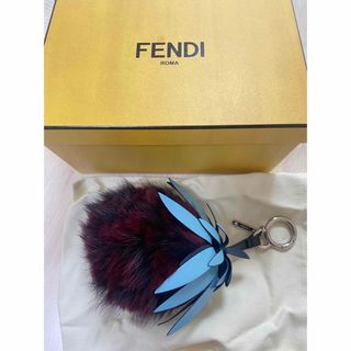 フェンディ(FENDI)のFENDIフェンディ　ファーチャーム　ラズベリー(キーホルダー)