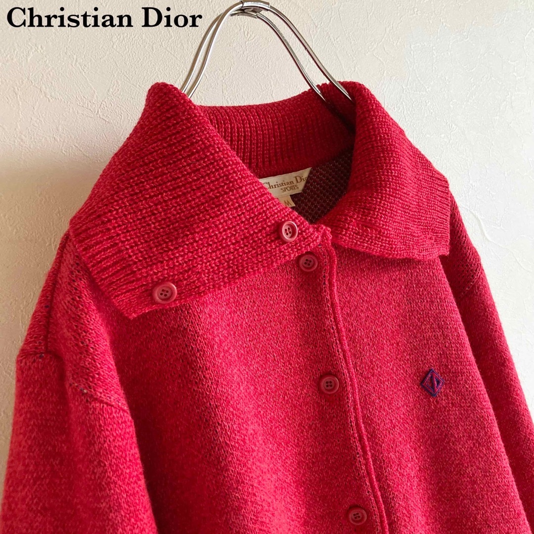 Christian Dior(クリスチャンディオール)のビンテージ クリスチャンディオール 襟付き 背面総柄 ニット カーディガン 赤 レディースのトップス(ニット/セーター)の商品写真