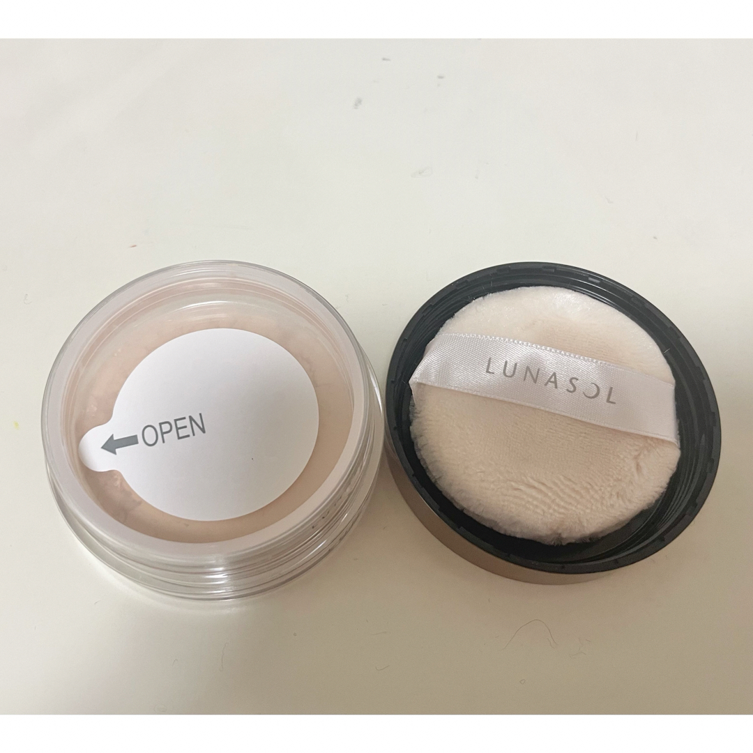 LUNASOL(ルナソル)のルナソル スキンコントラストフェースパウダー EX02 lucent beige コスメ/美容のベースメイク/化粧品(フェイスパウダー)の商品写真