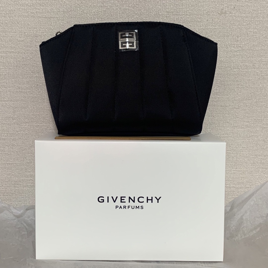 GIVENCHY - 限定【新品未使用】GEVENCHYジバンシイ2023ホリデー GIVENCHY - 限定【新品未使用】GEVENCHYジバンシイ2023ホリデー