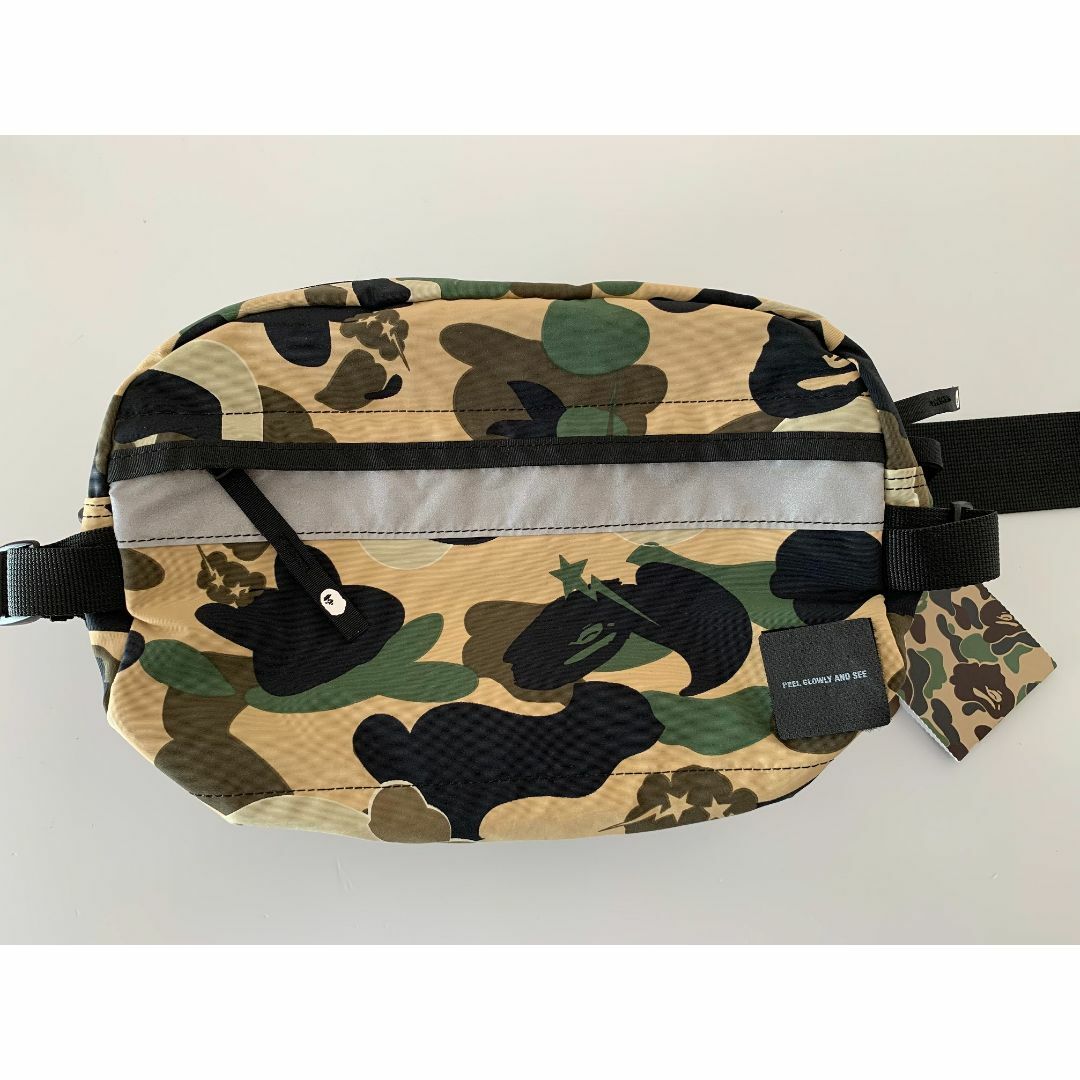 A BATHING APE - A BATHING APE x KAWS ウエストバッグの通販 by A BATHING APE - A BATHING APE x KAWS ウエストバッグの通販 by