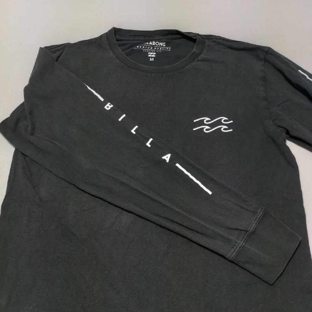 billabong(ビラボン)のメンズ✻ビラボン　BILLA BONG✻長袖Ｔシャツ　ブラック✻サイズМ メンズのトップス(Tシャツ/カットソー(半袖/袖なし))の商品写真