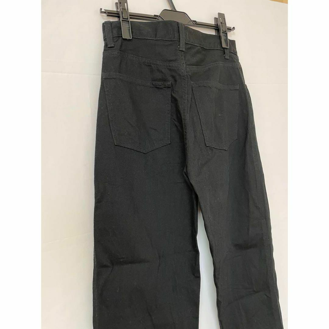 UNIQLO(ユニクロ)のUNIQLOU ユニクロユー カーブジーンズ ブラック 24サイズ レディースのパンツ(デニム/ジーンズ)の商品写真