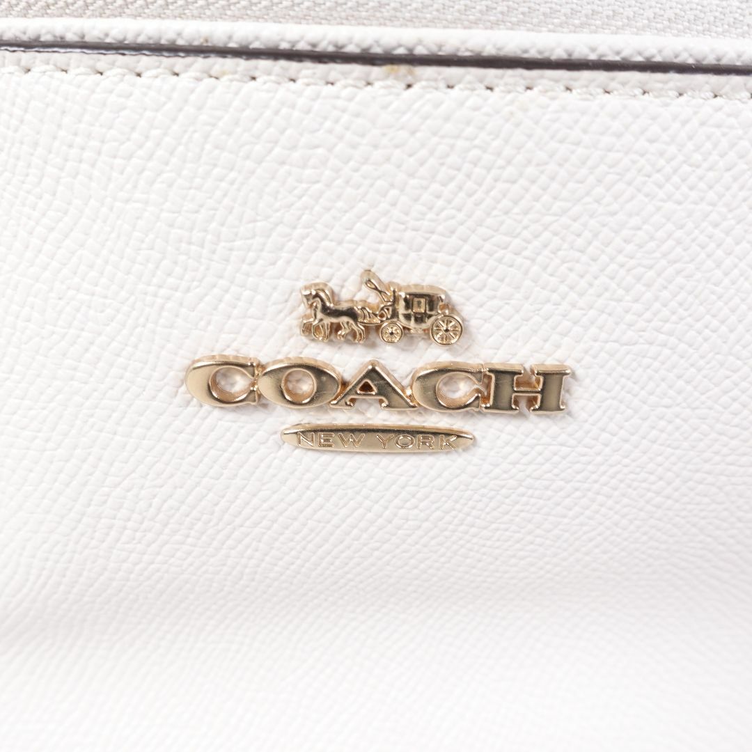 COACH(コーチ)の未使用　COACH　コーチ　リュックバック　 レディースのバッグ(リュック/バックパック)の商品写真