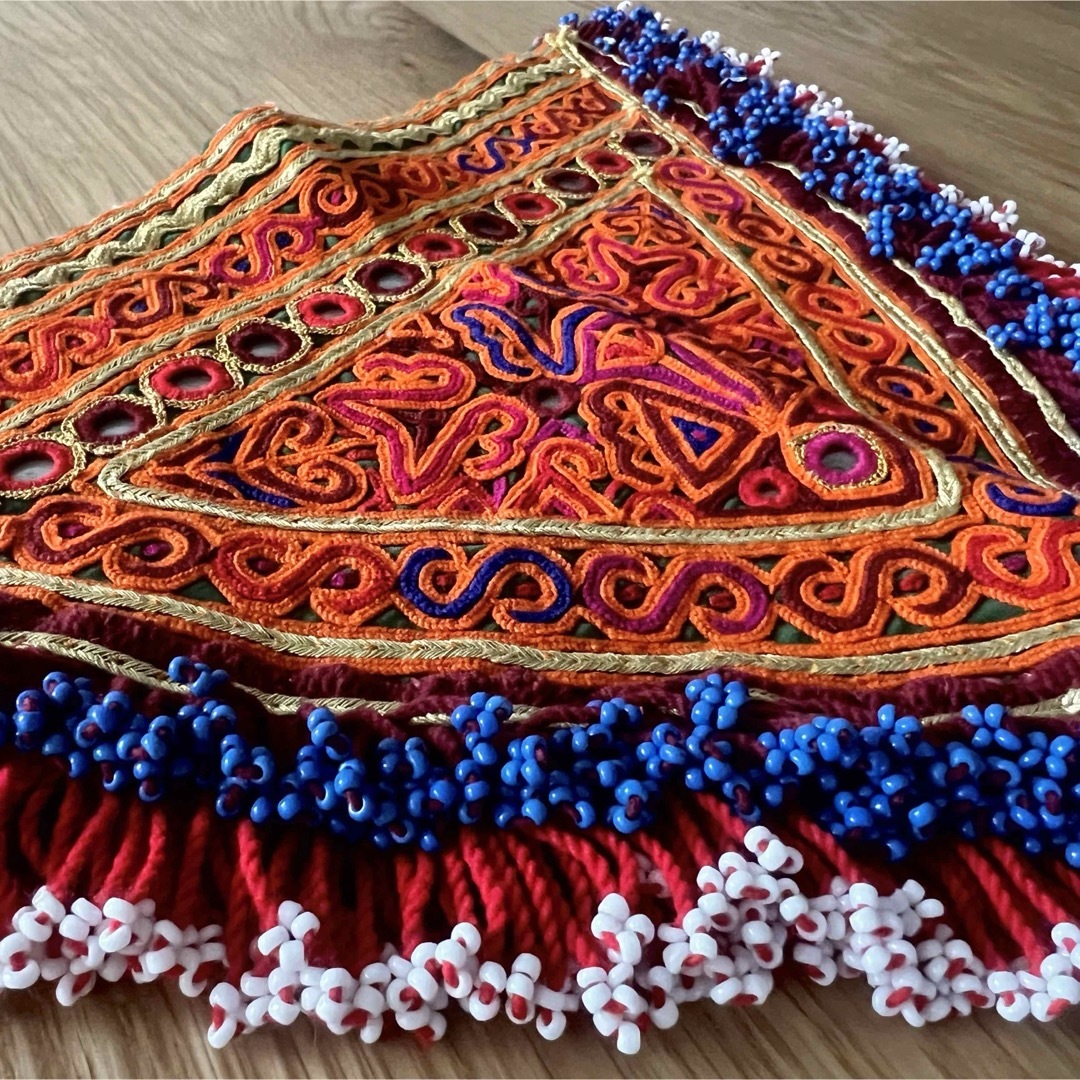 People Tree - アフガニスタン ミラーワーク 民族古布 刺繍生地 People Tree - アフガニスタン ミラーワーク 民族古布 刺繍生地