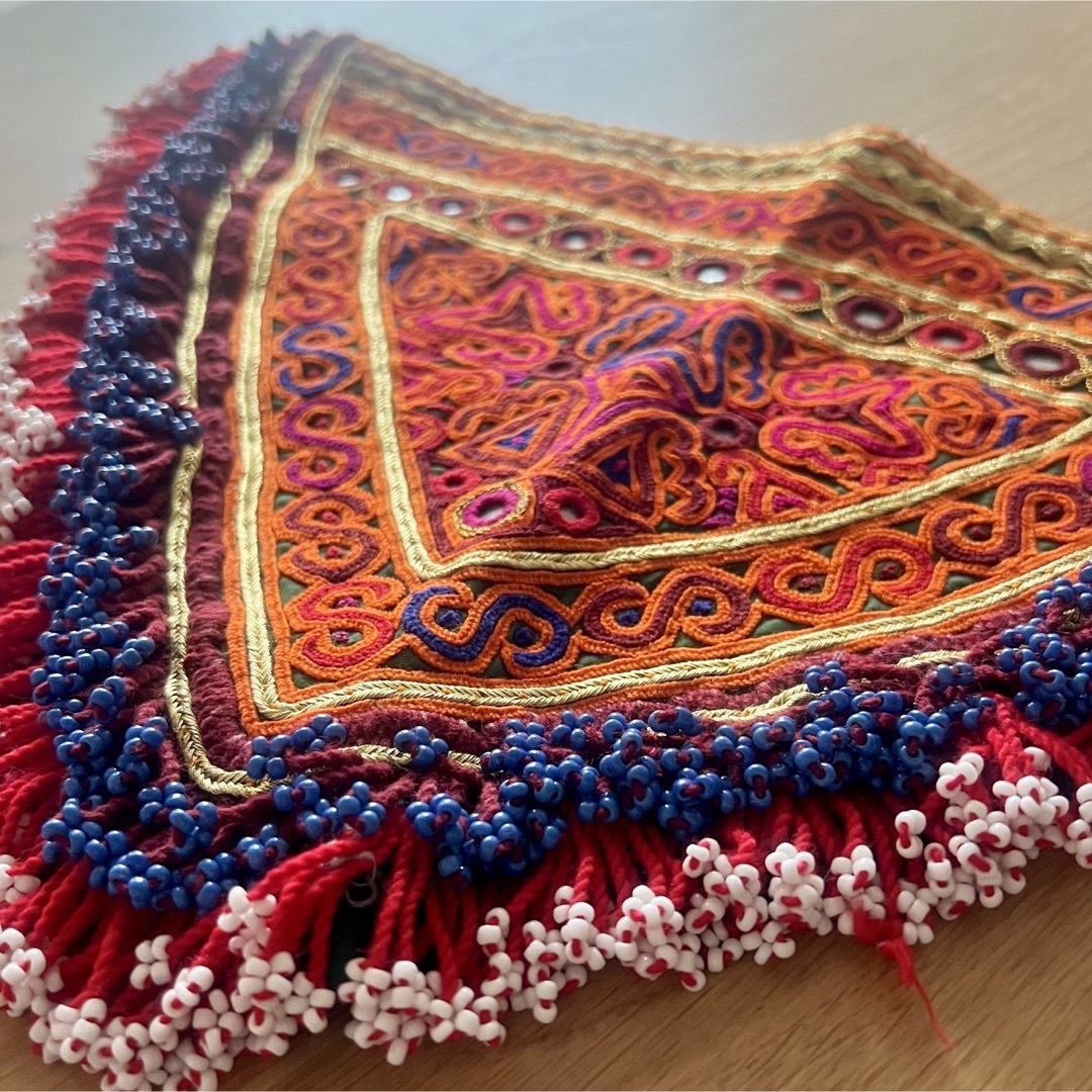 People Tree - アフガニスタン ミラーワーク 民族古布 刺繍生地 People Tree - アフガニスタン ミラーワーク 民族古布 刺繍生地