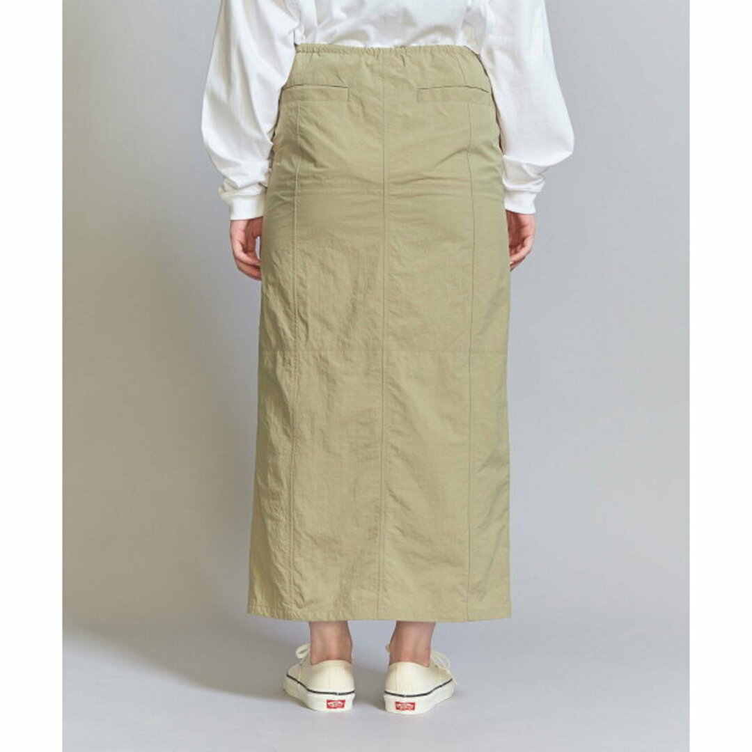 BEAUTY&YOUTH UNITED ARROWS(ビューティアンドユースユナイテッドアローズ)の【BEIGE】ナイロンタフタ ポケット ドロースト スカート -ウォッシャブル- レディースのスカート(ロングスカート)の商品写真