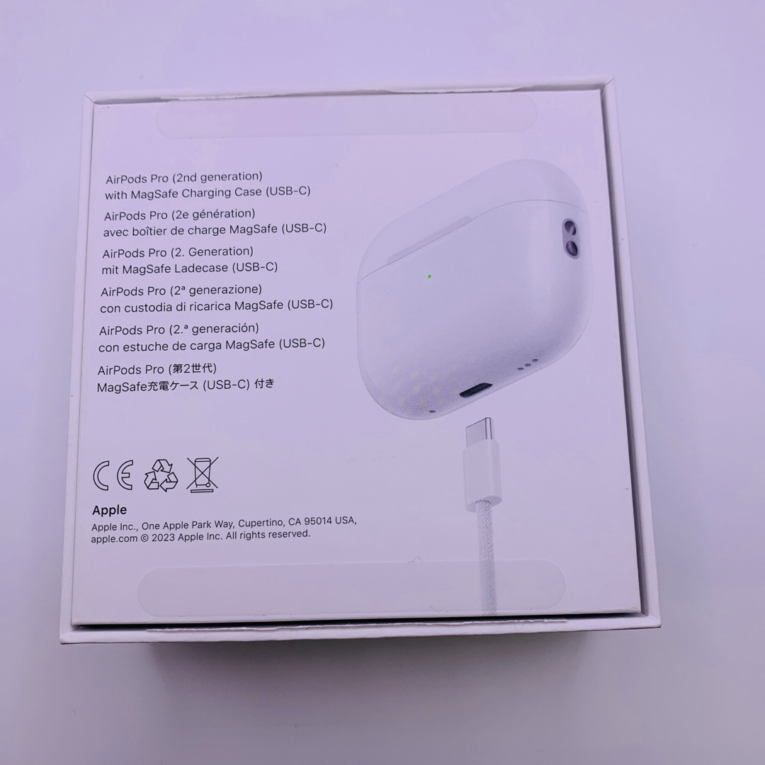 Apple(アップル)のApple AirPodsPro 第2世代 USB-C付 スマホ/家電/カメラのオーディオ機器(ヘッドフォン/イヤフォン)の商品写真