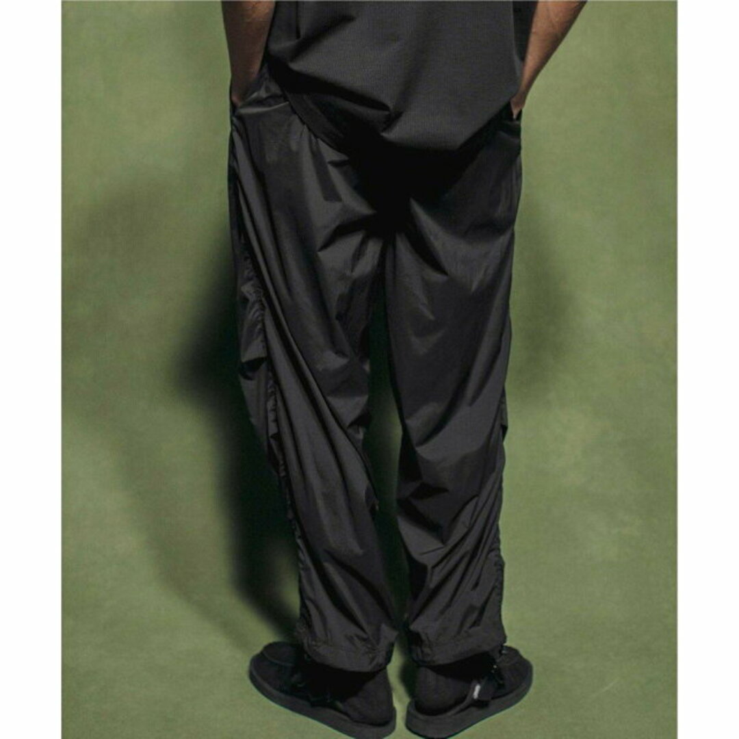 BEAUTY&YOUTH UNITED ARROWS(ビューティアンドユースユナイテッドアローズ)の【BLACK】<monkey time> ST NYLON TAFFETA KNEE TACK EASY/パンツ メンズのパンツ(その他)の商品写真