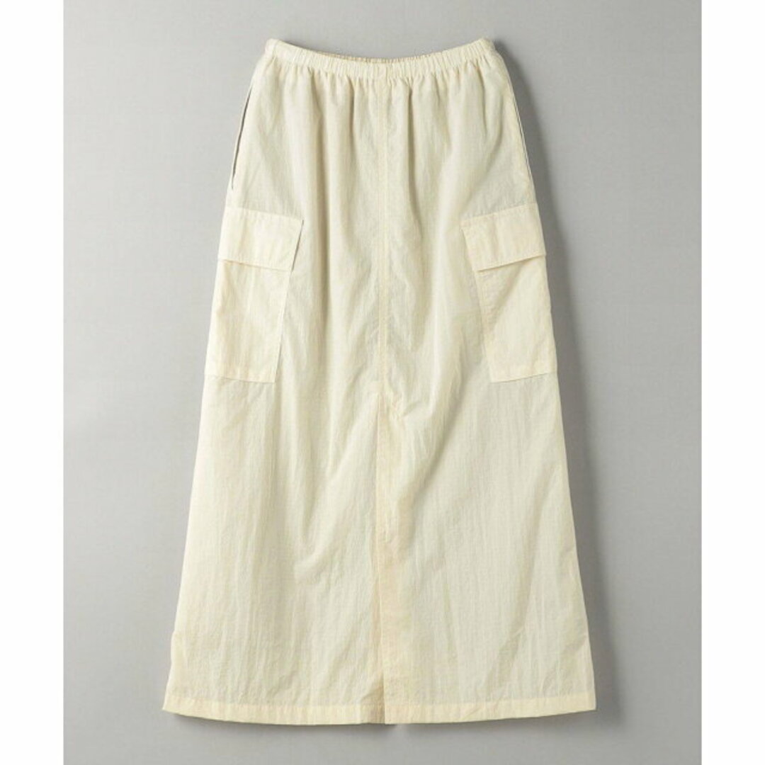 BEAUTY&YOUTH UNITED ARROWS(ビューティアンドユースユナイテッドアローズ)の【OFF WHITE】ナイロン カーゴ フレアスカート 2 -ウォッシャブル- レディースのスカート(ロングスカート)の商品写真