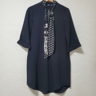 ザラ(ZARA)のZARA　スカーフ付きワンピース　ブラックxs(ひざ丈ワンピース)