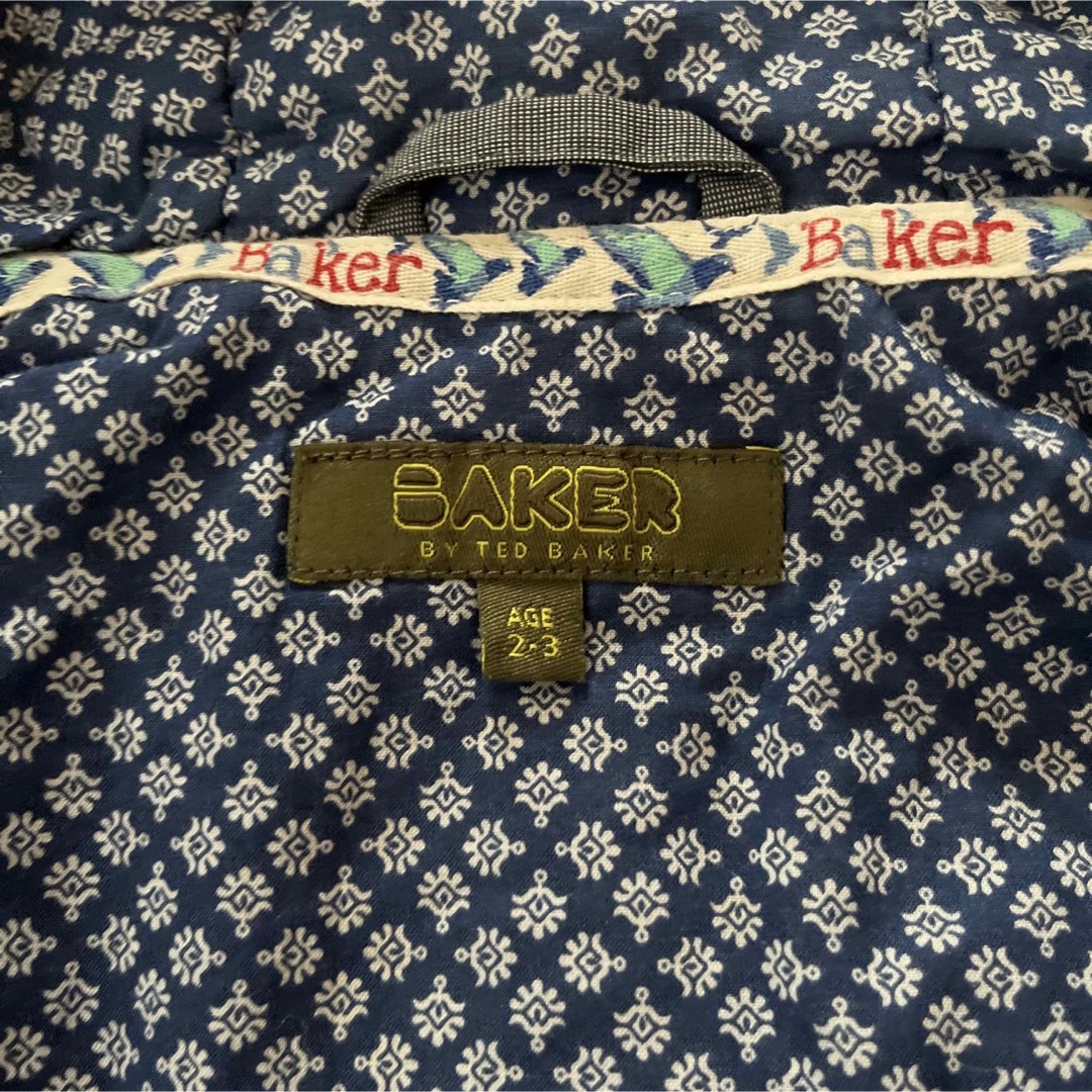 TED BAKER(テッドベイカー)の100センチフードジャケットTED BAKER キッズ/ベビー/マタニティのキッズ服男の子用(90cm~)(ジャケット/上着)の商品写真