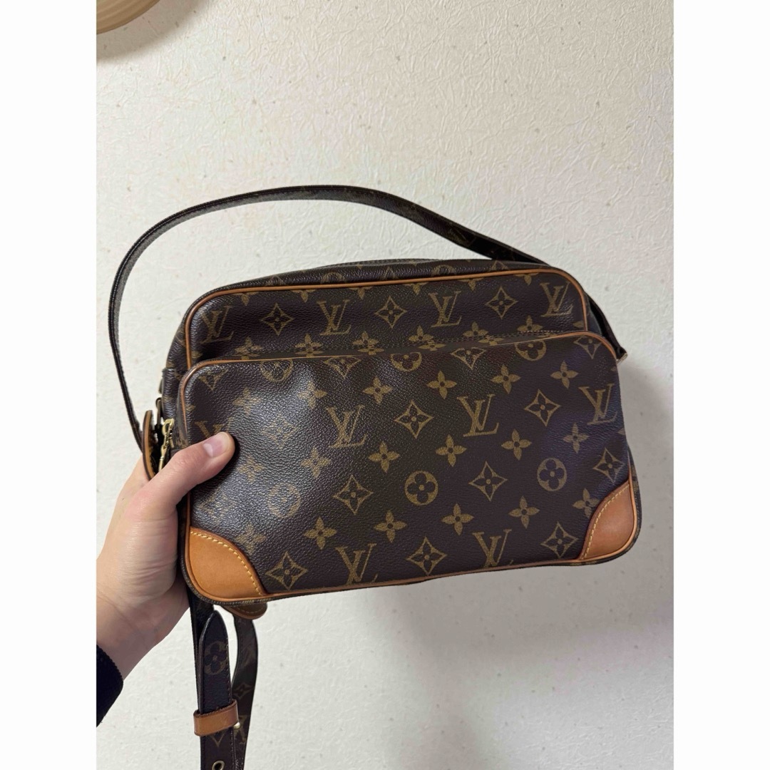 LOUIS VUITTON(ルイヴィトン)のLOUIS VUITTON ルイ・ヴィトン   ナイル レディースのバッグ(ショルダーバッグ)の商品写真