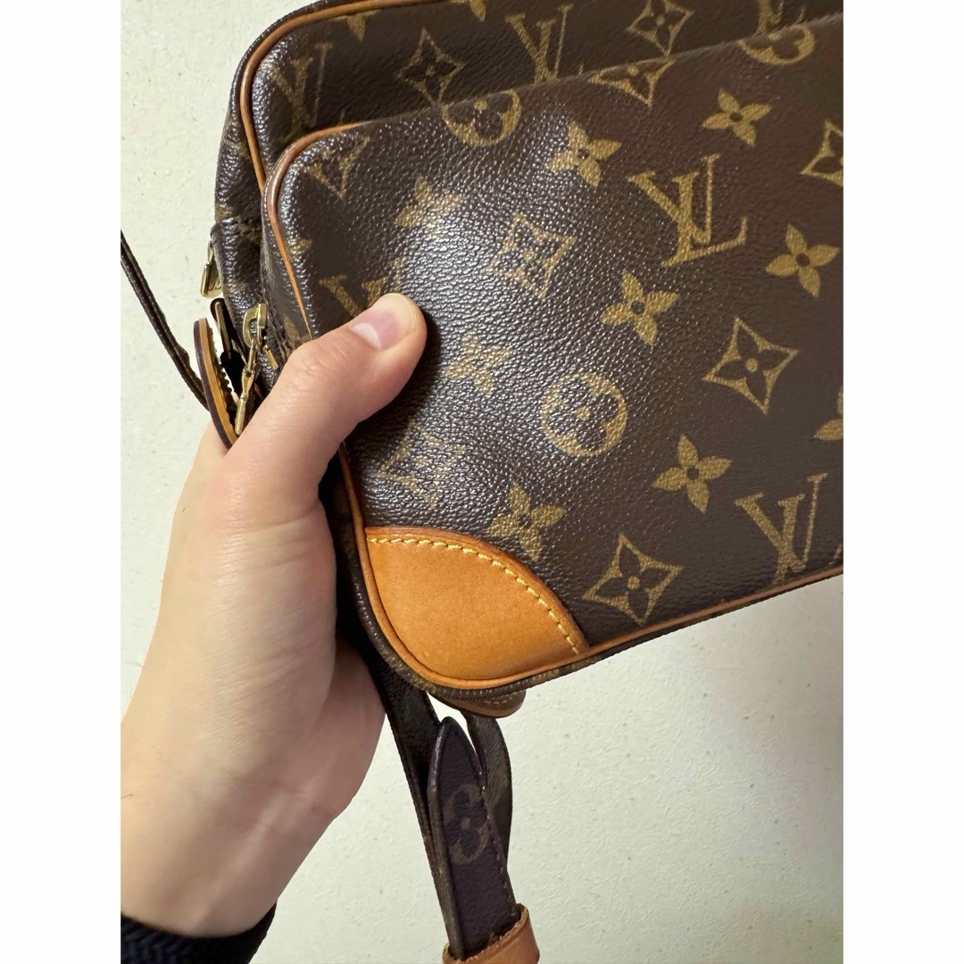 LOUIS VUITTON(ルイヴィトン)のLOUIS VUITTON ルイ・ヴィトン   ナイル レディースのバッグ(ショルダーバッグ)の商品写真