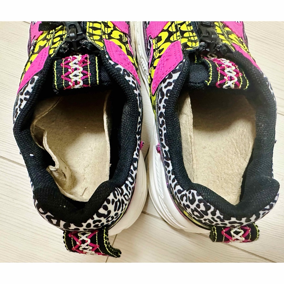 UGG - UGG ZIP SAFARIの通販 by rahmah999's shop|アグならラクマ UGG - UGG ZIP SAFARIの通販 by rahmah999's shop|アグならラクマ