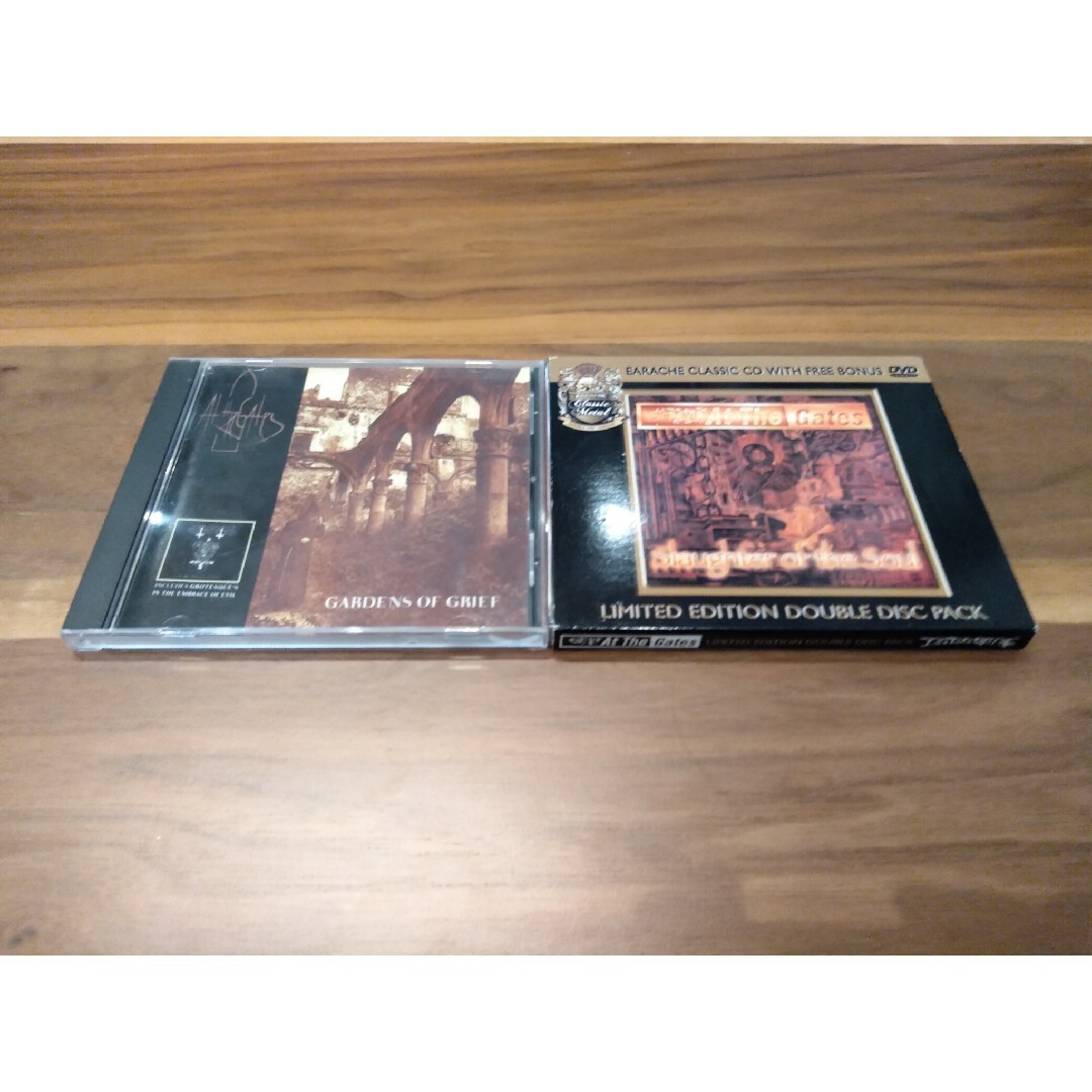 アットザゲイツ　アルバムCD計2枚 エンタメ/ホビーのCD(ポップス/ロック(洋楽))の商品写真