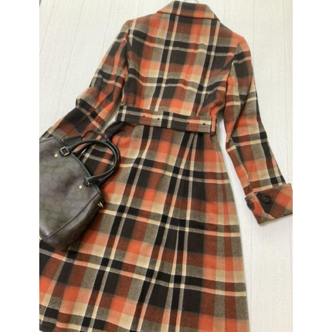 BURBERRY(バーバリー)の美品　バーバリー　ロンドン　コート　チェック　オレンジ レディースのジャケット/アウター(ロングコート)の商品写真