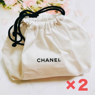 シャネル(CHANEL)のCHANEL （シャネル ) 巾着ノベルティポーチ　ホワイト　×2点(ポーチ)