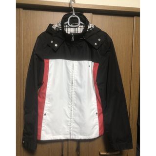 BURBERRY(マウンテンパーカー)のフリマアイテム一覧 BURBERRY(マウンテンパーカー)のフリマアイテム一覧
